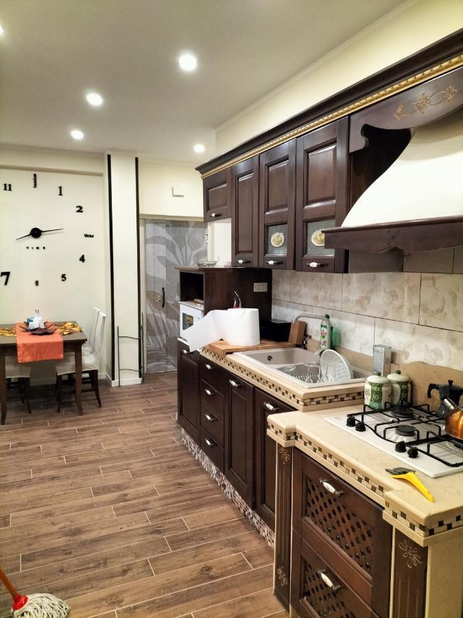 La Dimora Di Alex Apartment เนเปิลส์ ภายนอก รูปภาพ